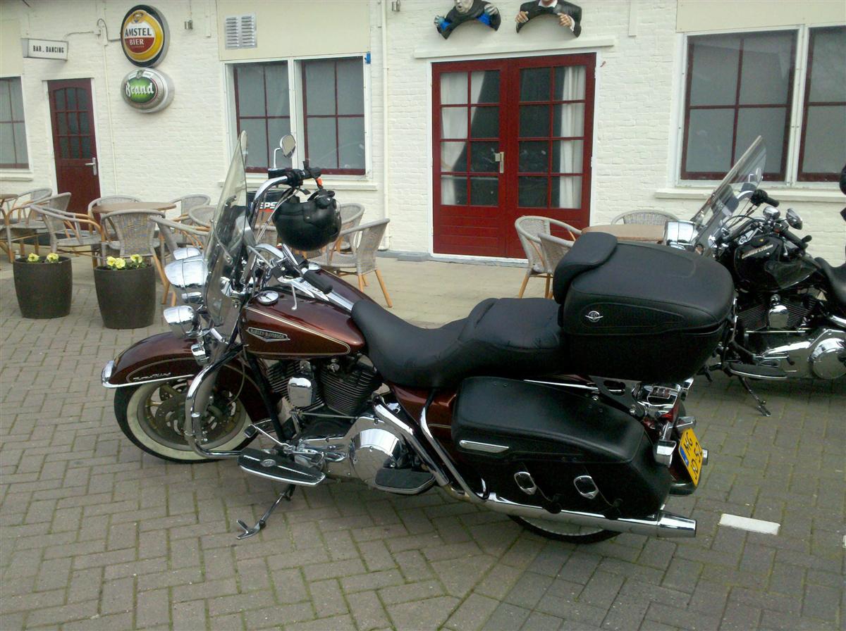 De RoadKing op de parkeerplek